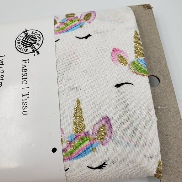 New Loops & Threads One Yard Fabric Cotton Sparkle Unicorns - Picture 5 of 9